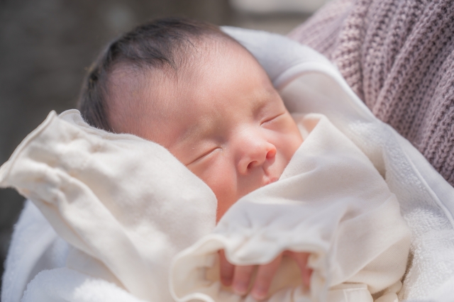 産後に母乳が出ない不安を解消！出ない原因と対処法はこれ！